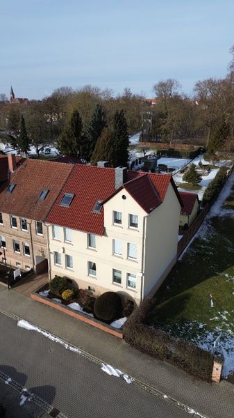 Mehrfamilienhaus in Hötensleben zu verkaufen.